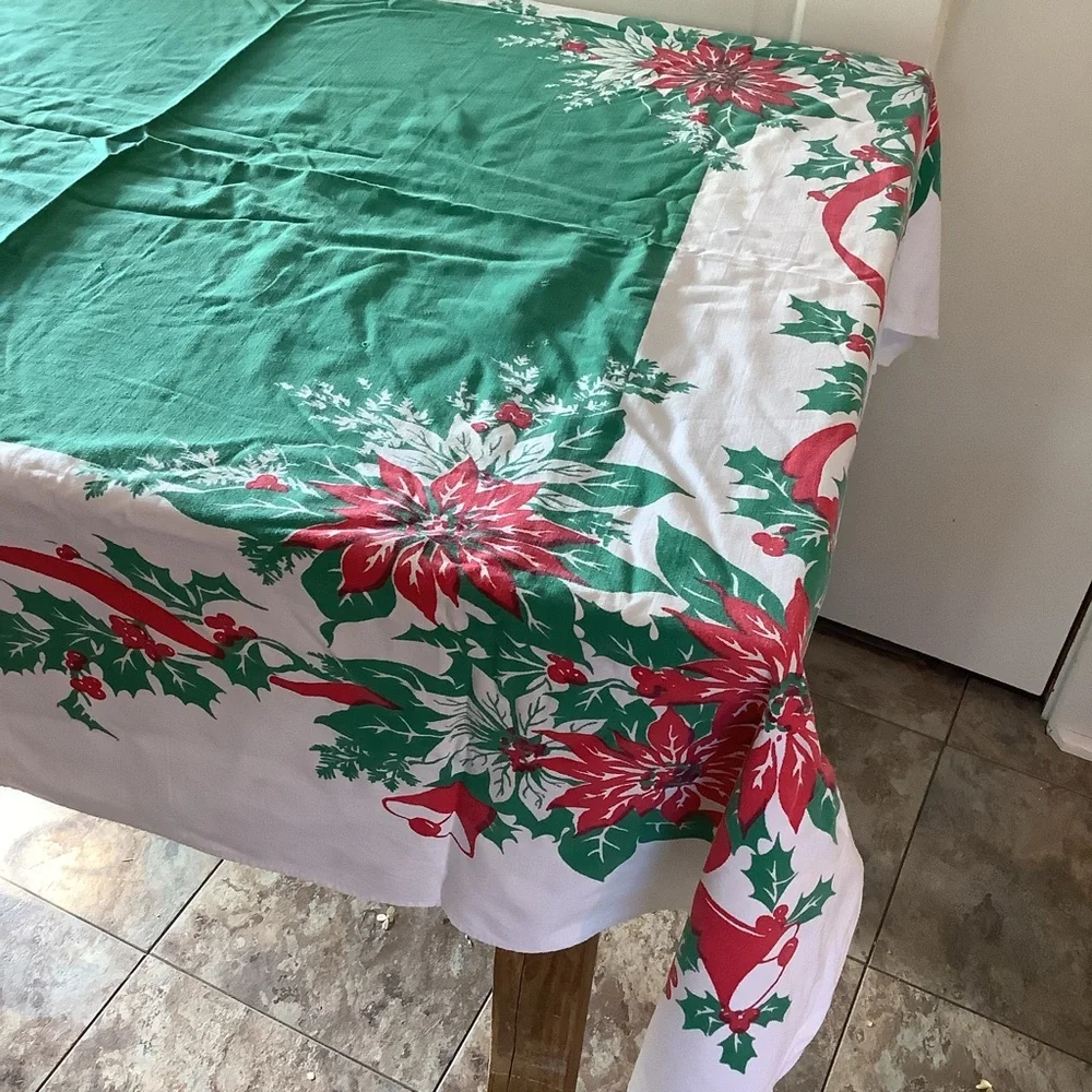 Vintage Christmas Poinsettia Tablecloth Table Linens